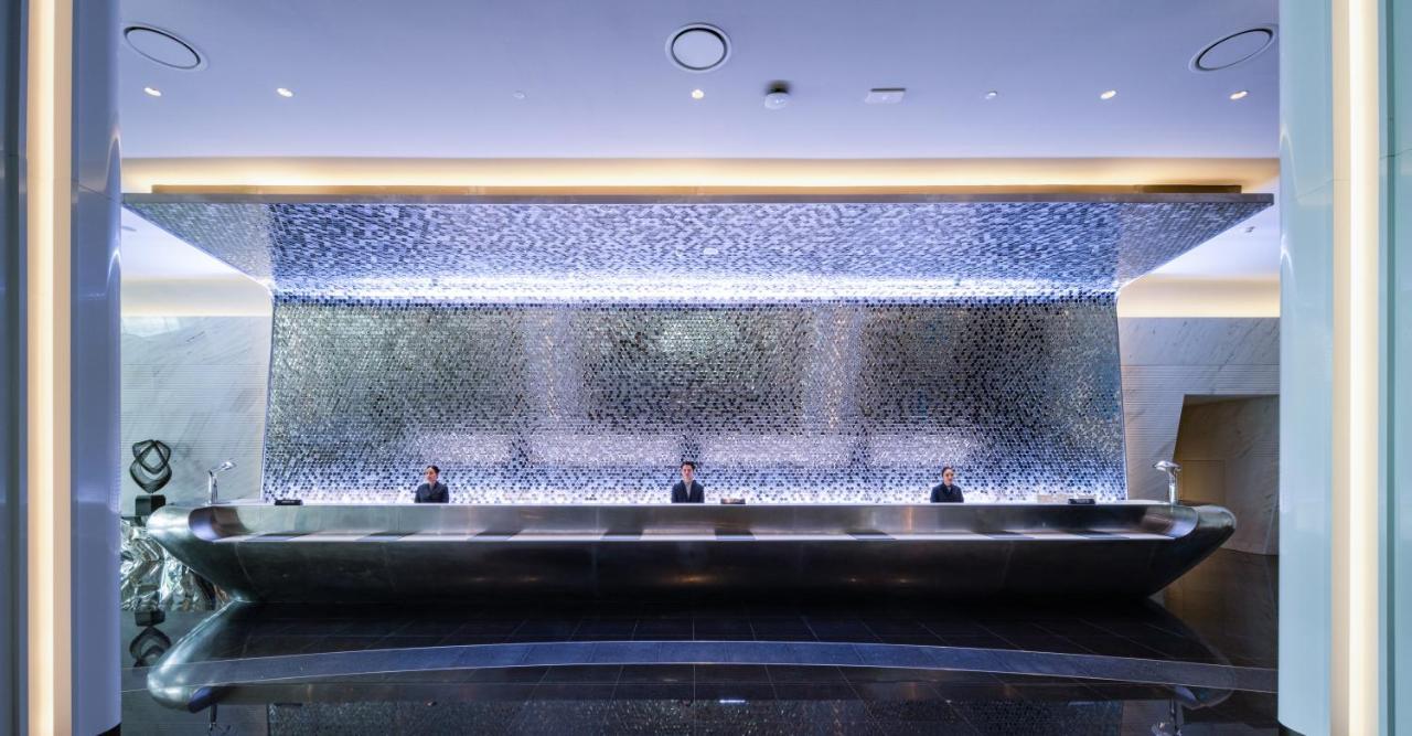 Grande Centre Point Space Pattaya Exterior foto The lobby of the hotel