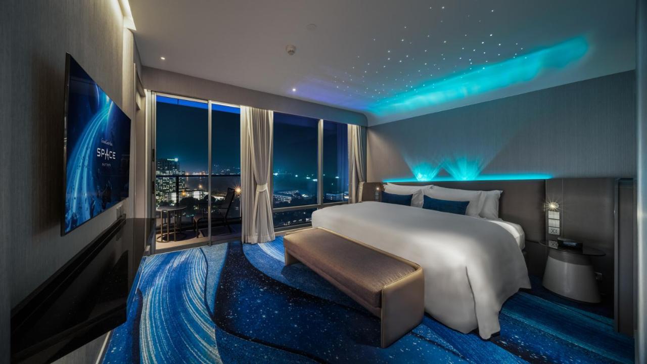 Grande Centre Point Space Pattaya Exterior foto